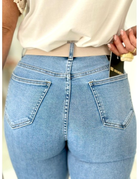 Francis Primavera 2026